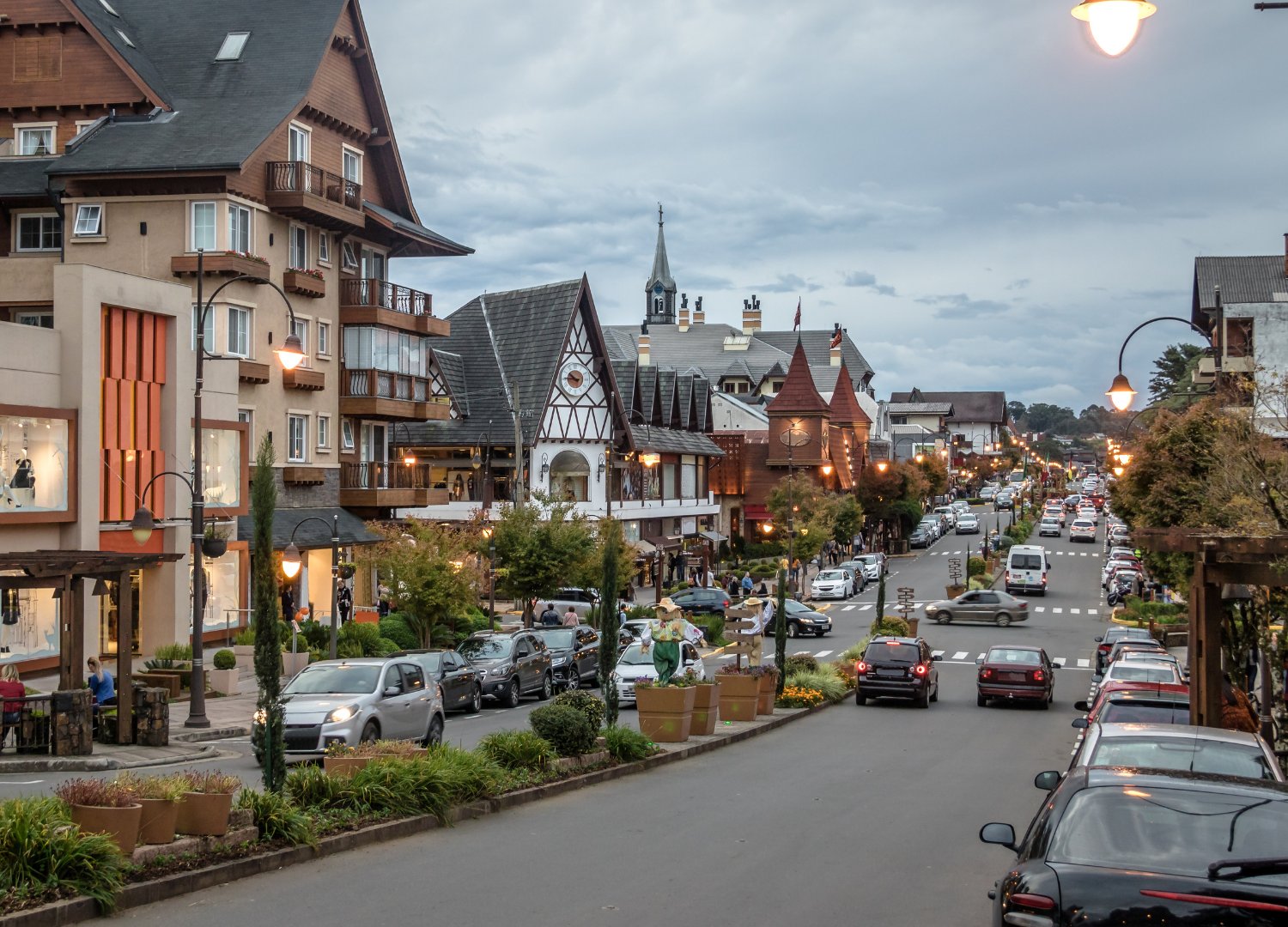 Porto Alegre: Gramado - Transfer + Bustour