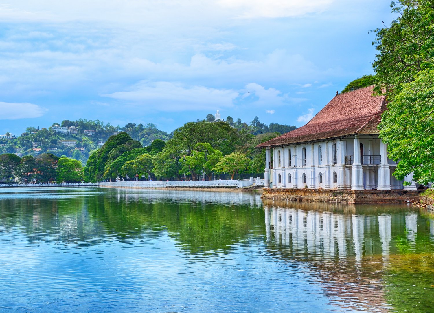 COLOMBO: SRI LANKA, LA LAGRIMA DE LA INDIA Y EXTENSION MALDIVAS HOTEL JOY ISLAND